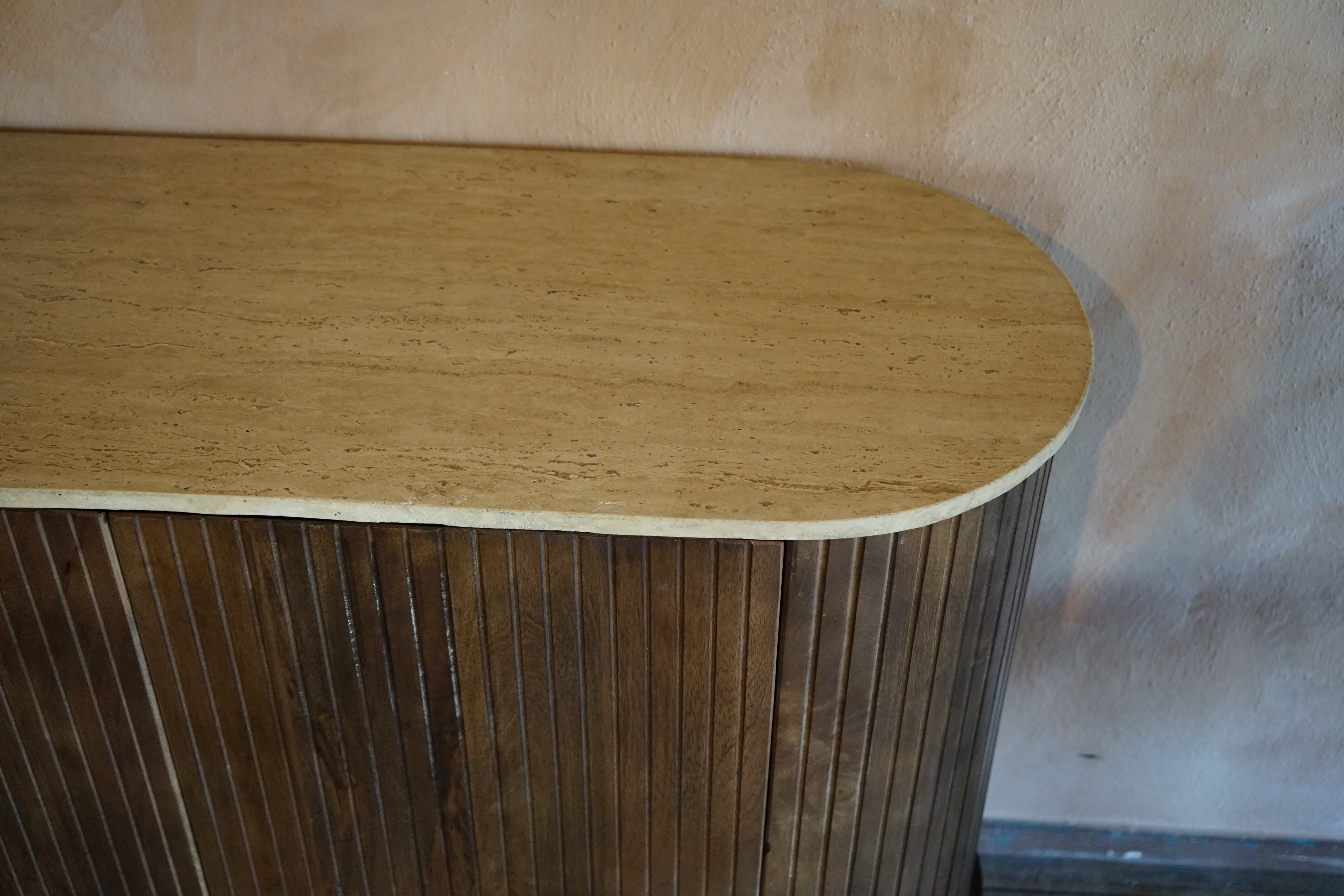 Dressoir Anjuna 160cm travertine top