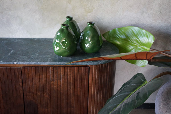 Televisiemeubel vintage stijl walnoot Anjuna met groen en zwart marmer 200cm