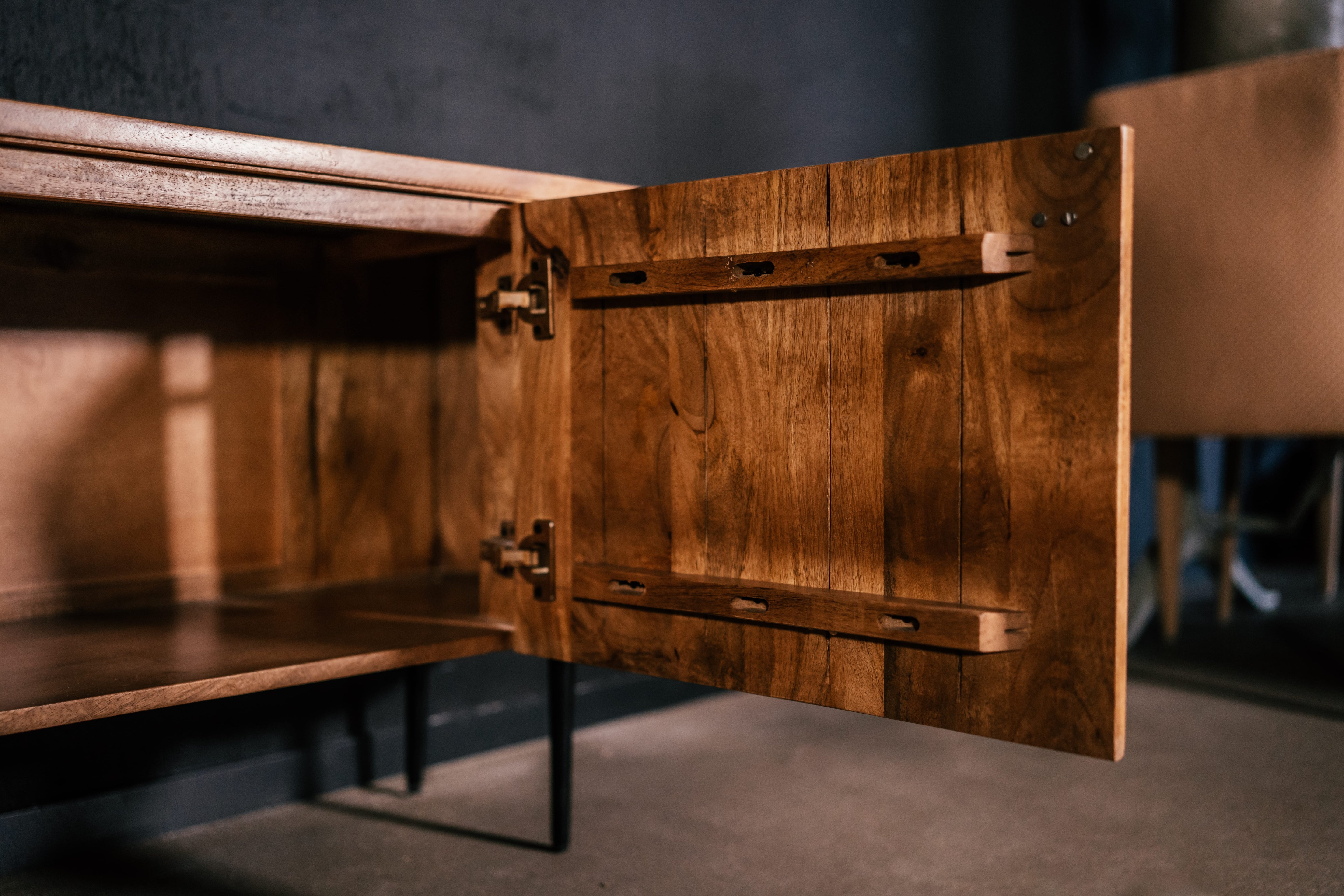 Televisiemeubel Scandinavische stijl Candolim met marmer 150 cm