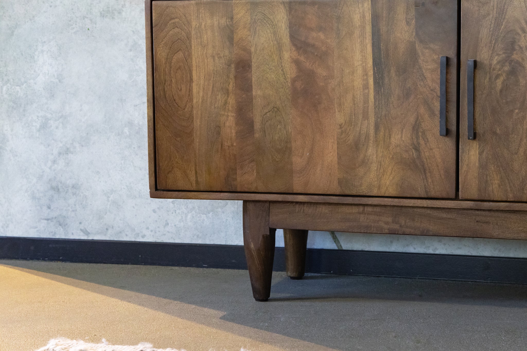 Televisiemeubel Evia vintage stijl walnoot kleur 180 cm