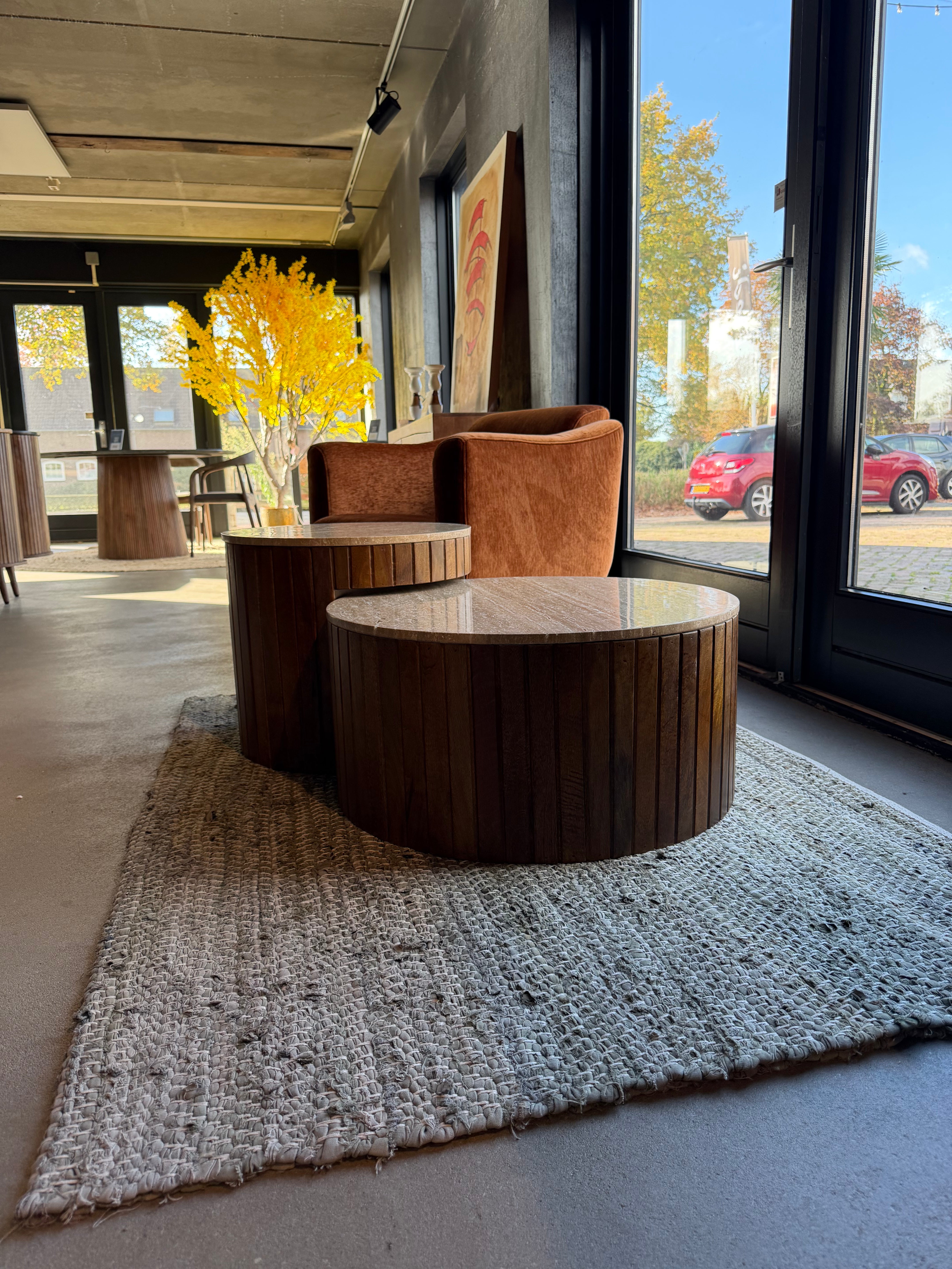 Salontafelset Tirlot